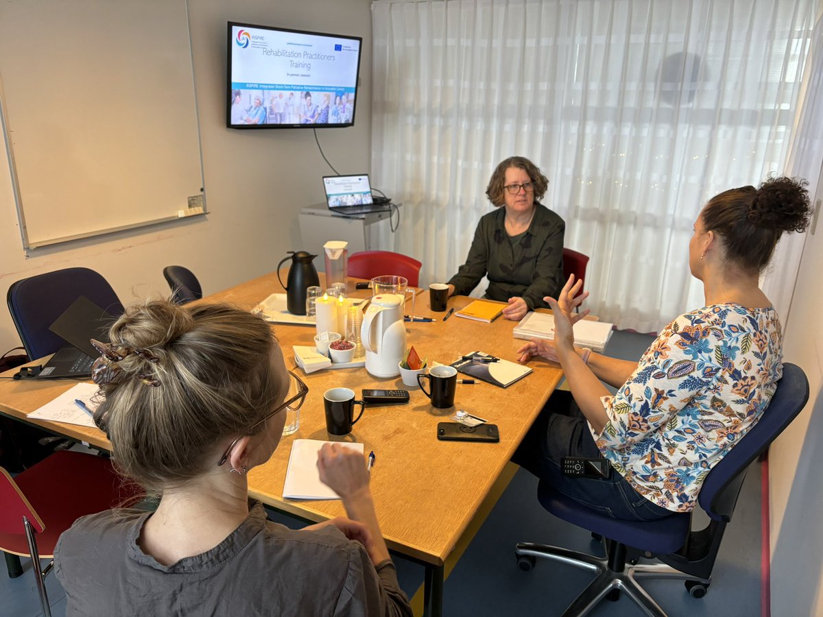 Lise Nottelmann (@lisenottelmann) on Twitter photo Superspændende dag for INSPIRE i Danmark. Vi har besøg fra King’s College London, Cicely Saunders Institute, hvor Dr Jo Bayly underviser de kommende rehabiliteringsterapeuter fra Enhed for Lindrende Behandling i Herlev.
<a href="/InspireRehabEU/">INSPIRE Palliative Rehabilitation Project</a> Superspændende dag for INSPIRE i Danmark. Vi har besøg fra King’s College London, Cicely Saunders Institute, hvor Dr Jo Bayly underviser de kommende rehabiliteringsterapeuter fra Enhed for Lindrende Behandling i Herlev.
<a href="/InspireRehabEU/">INSPIRE Palliative Rehabilitation Project</a>