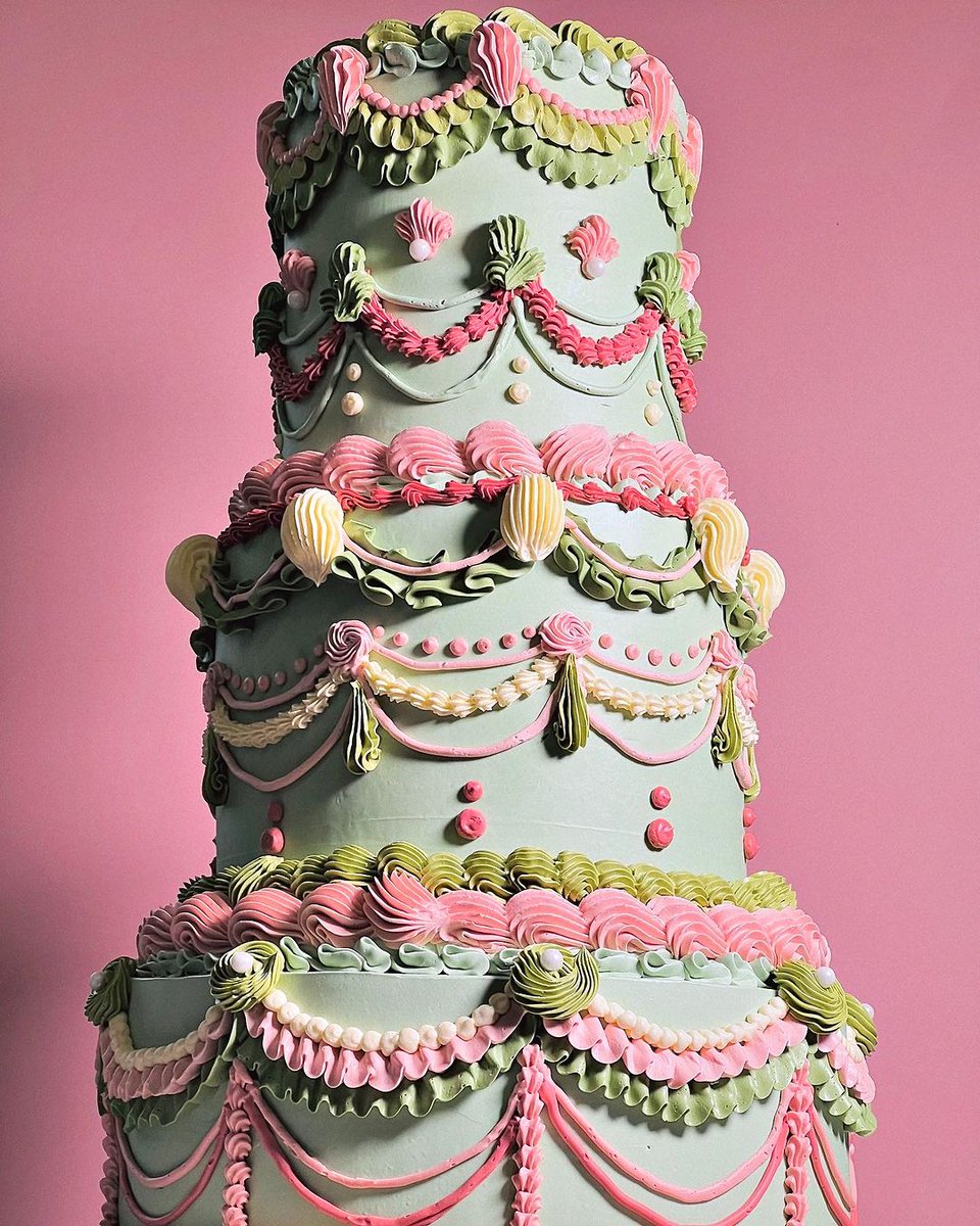 TrendforwinTH's tweet image. ขอบคุณสำหรับเค้กสุด &quot;ยิ่งใหญ่เกรียงไกร&quot; นะคะ 🤍🎂 

HolidayPastry
✅instagram.com/p/C3r2-88LiwK/…

WIN 25TH BIRTHDAY 
#25thParallelwithWin 
#winmetawin @winmetawin
#innsarin #HolidayPastry