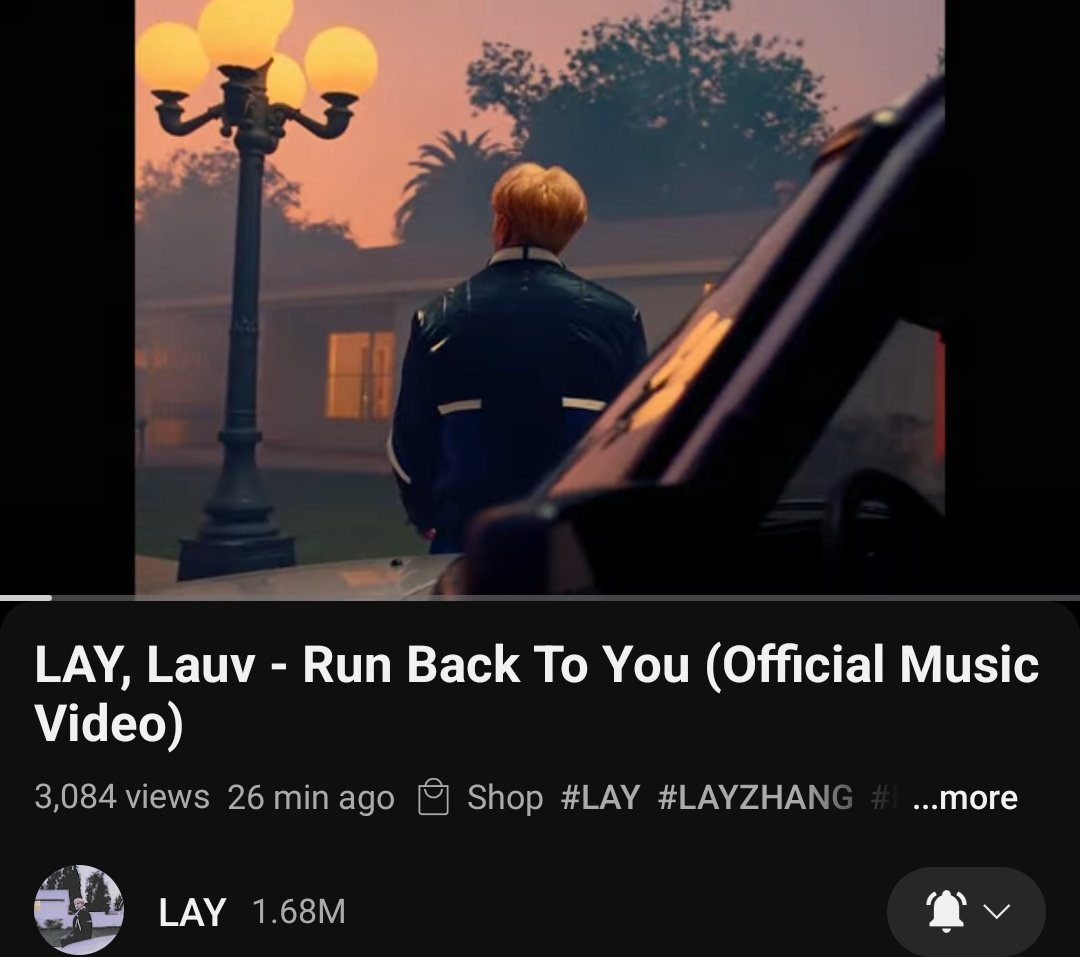 هرچی نگاهش میکنم سیر نمیشم 
انگلیسی خوندن این پسر وایب موزیک معرکست✨️
LAY Run Back To You
#LAYxLAUV_RB2U #RB2U
#LAYZHANG  @layzhang