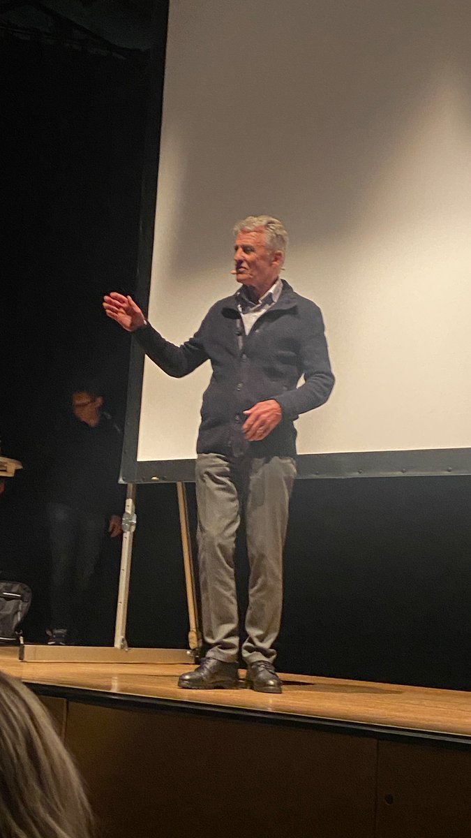 The legend Peter Habeler. First man on Everest without oxygen. Awesome talk in Freiburg yesterday. Thanks so much mundoligia for hosting him. At age 82 still climbing and skiing every day.