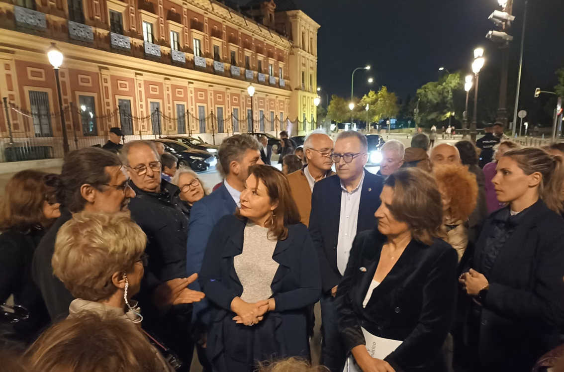 Solienses's tweet photo. La Plataforma "Unidos por el agua" lleva a Sevilla sus reivindicaciones https://t.co/WPpV0RSrTE https://t.co/fwh2eFtVT3