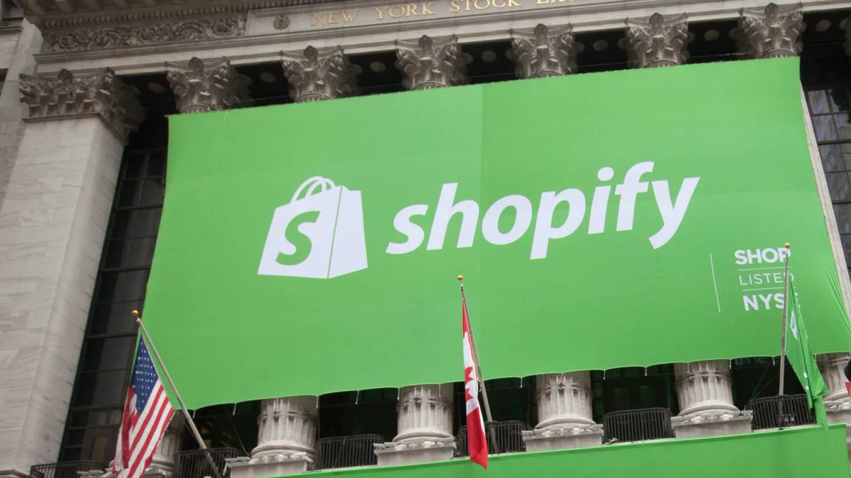 Do You Know, Shopify is rolling out an AI-powered image editor for products:

Thread🧵👇

#ecommerce #eCommerceGrowth #company #artificalintelligence #futureofai