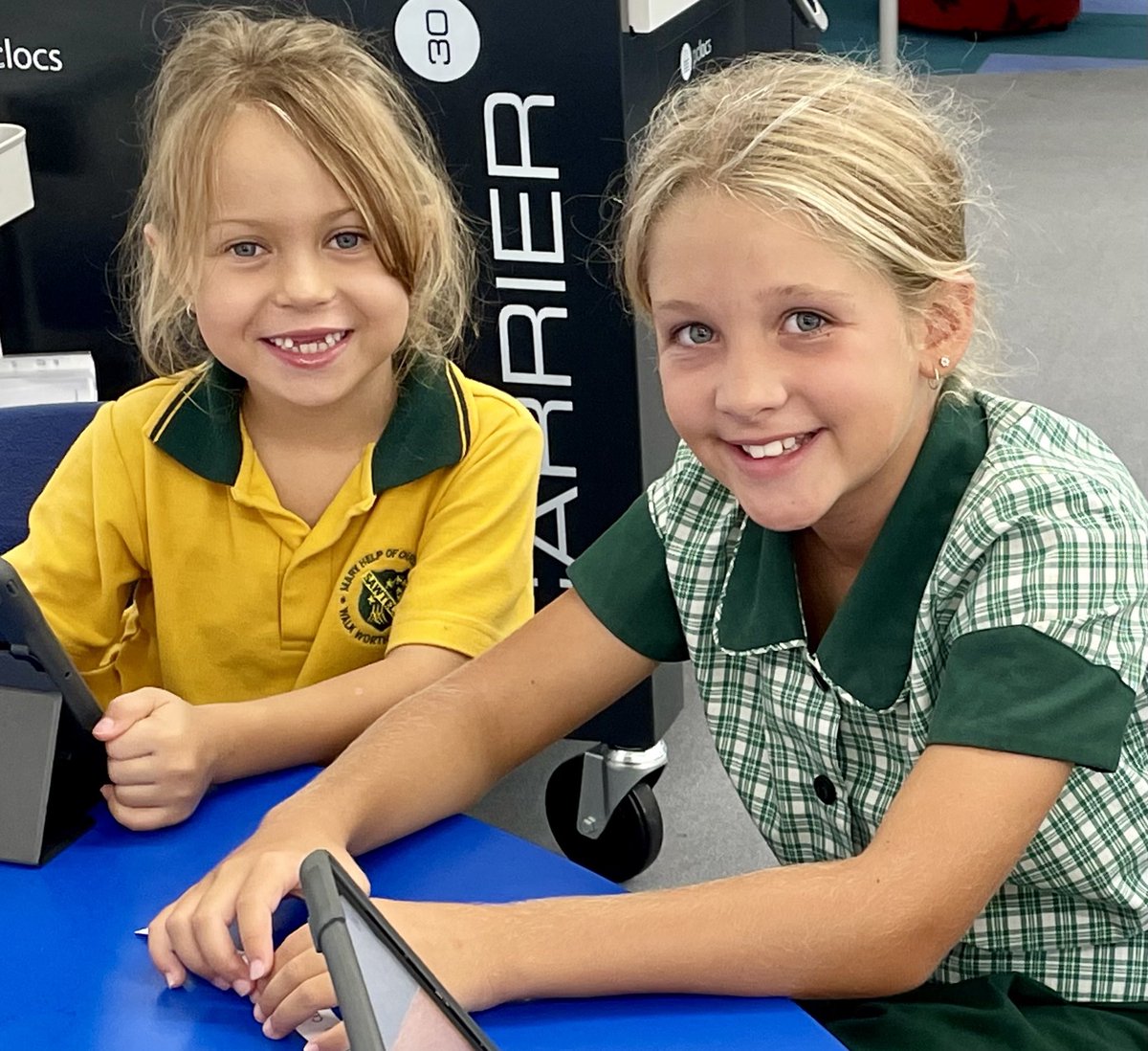 TeamYr5's tweet photo. Having a great time with our Yr 1 buddies. https://t.co/qgQykDcOVr