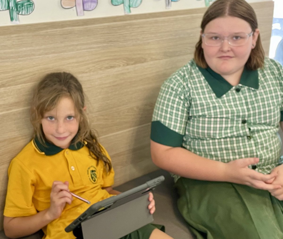 TeamYr5's tweet photo. Helping our Yr 1 Buddies. https://t.co/F60M3mKeFc