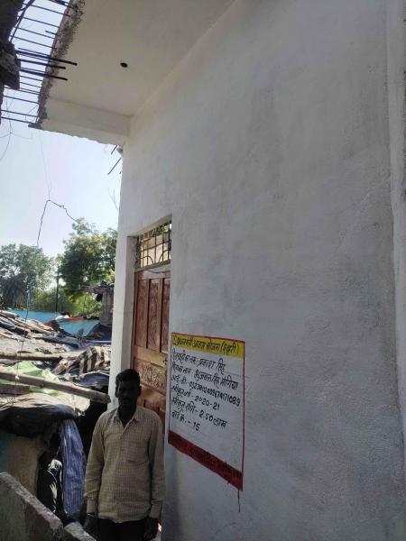 UADDGwalior's tweet photo. पक्के घर का सपना
पूरा हुआ अपना 🏠🏠
नगर परिषद मूंगावली में #PMAYUrban योजना के अंतर्गत मिली आर्थिक सहायता से हितग्राहियों को अपना सर्वसुबिधाउक्त पक्का आवास बना लिया है.और वह आज अपने पूरे परिवार के साथ अपने पक्के आवास में बहुत खुश हैं😃😃
#HousingForAll #CompletingDreams #PMAY_MP https://t.co/msKWd8kRn7