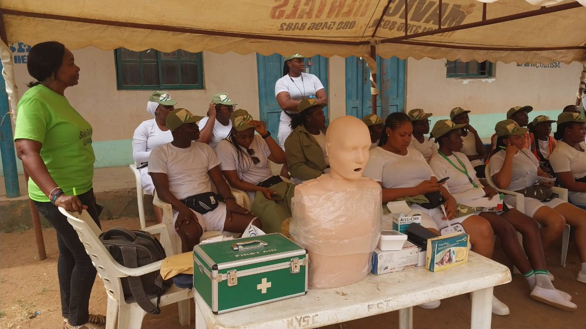 dewdropInst's tweet image. We've kicked off a short course training program for NYSC Corpers, diving into the essentials of caregiving. 💼 From practical skills to compassionate care, our aim is to empower these young individuals with the tools and knowledge needed to make a positive impact in healthcare.