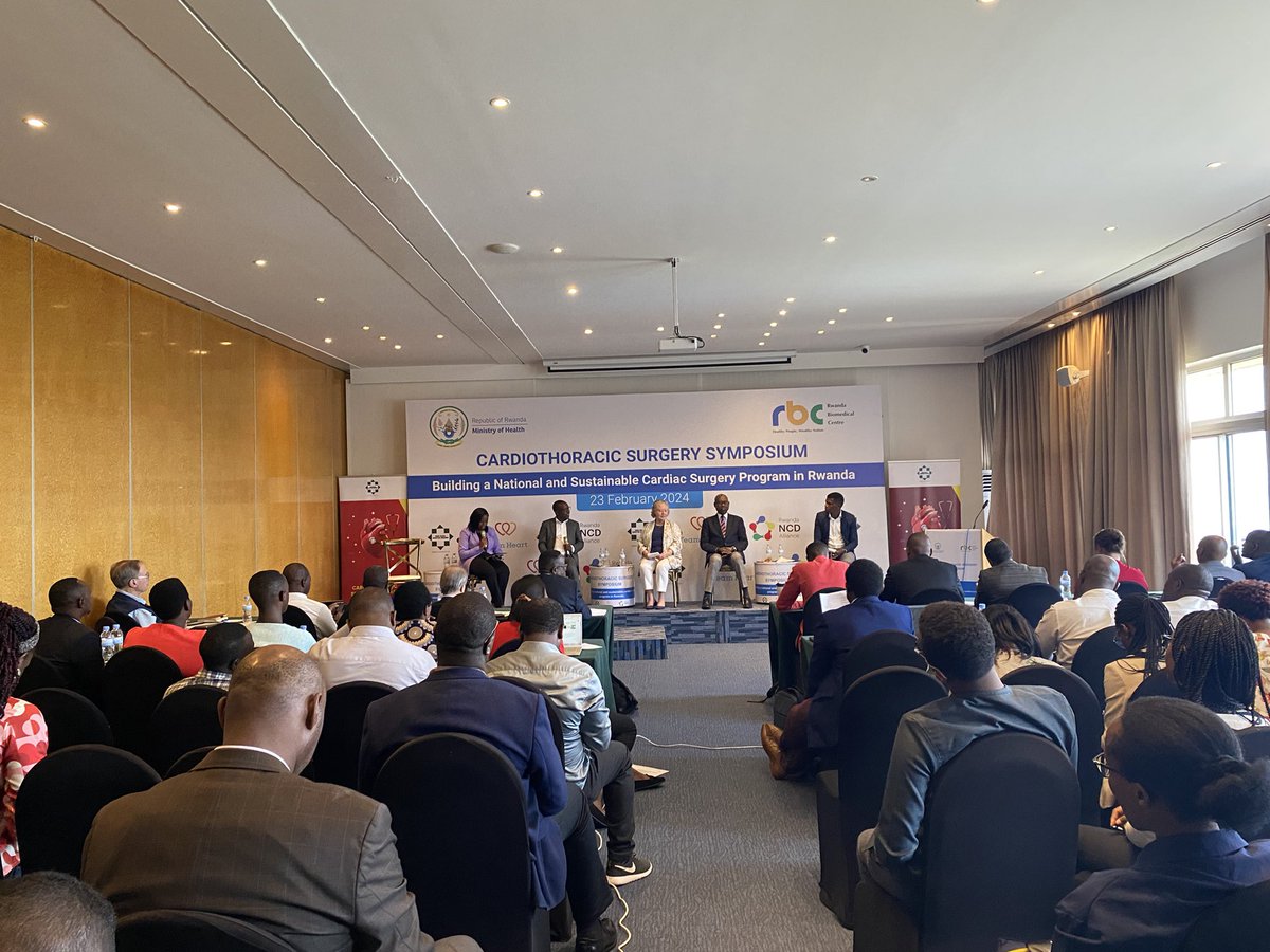 During the CARDIOTHORACIC SURGERY SYMPOSIUM by @RwandaHealth, @RBCRwanda and partners, RNCDA chairperson Prof. @DrMucumbitsiJ shared his insights and expertise on panel discussing the Early diagnosis and post-operative follow up strategies.