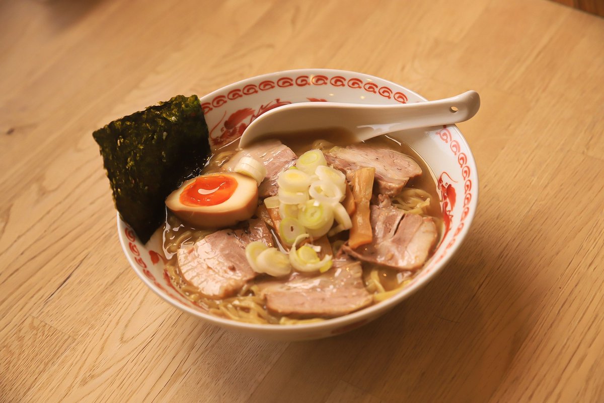 万稟(バンリ) tweet media
