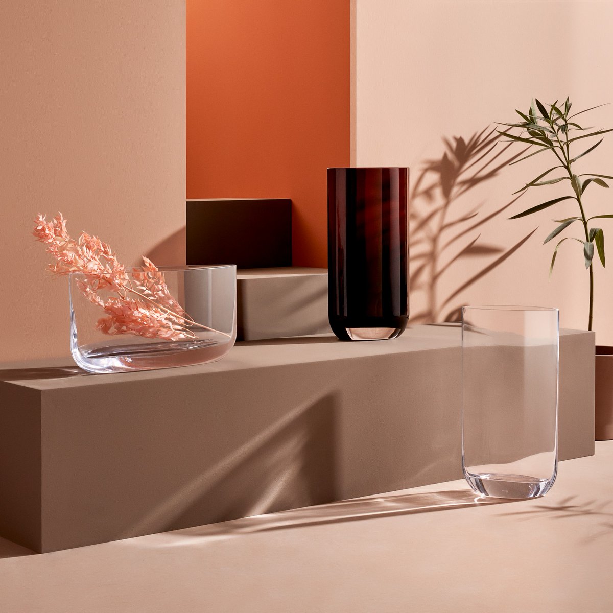NudeGlass's tweet image. Home refresh 🍏

Our Blade vase offers a unique experience of colour, light and texture. 

▪️Blade Collection by Pentagon Design

#NUDEGlass #SimpleisBeautiful