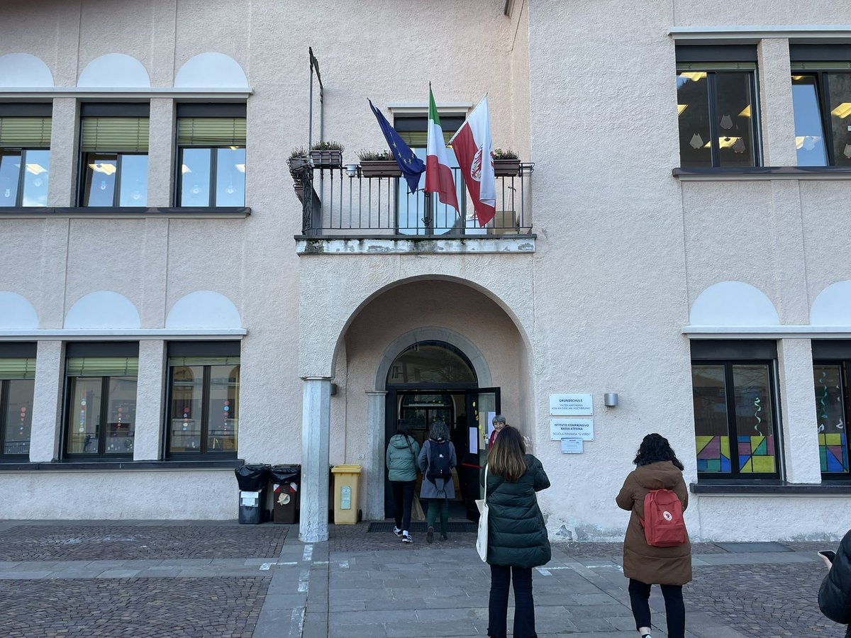 mmore269's tweet photo. Setmana de mobilitat Erasmus+ a la zona autònoma de Bolzano prenent nota de la rebuda i el treball amb alumnat amb background migratori #MCESAMTILC #ESAMTILC #CETE+ #ERAMUS+ https://t.co/sAXAWnEKDV