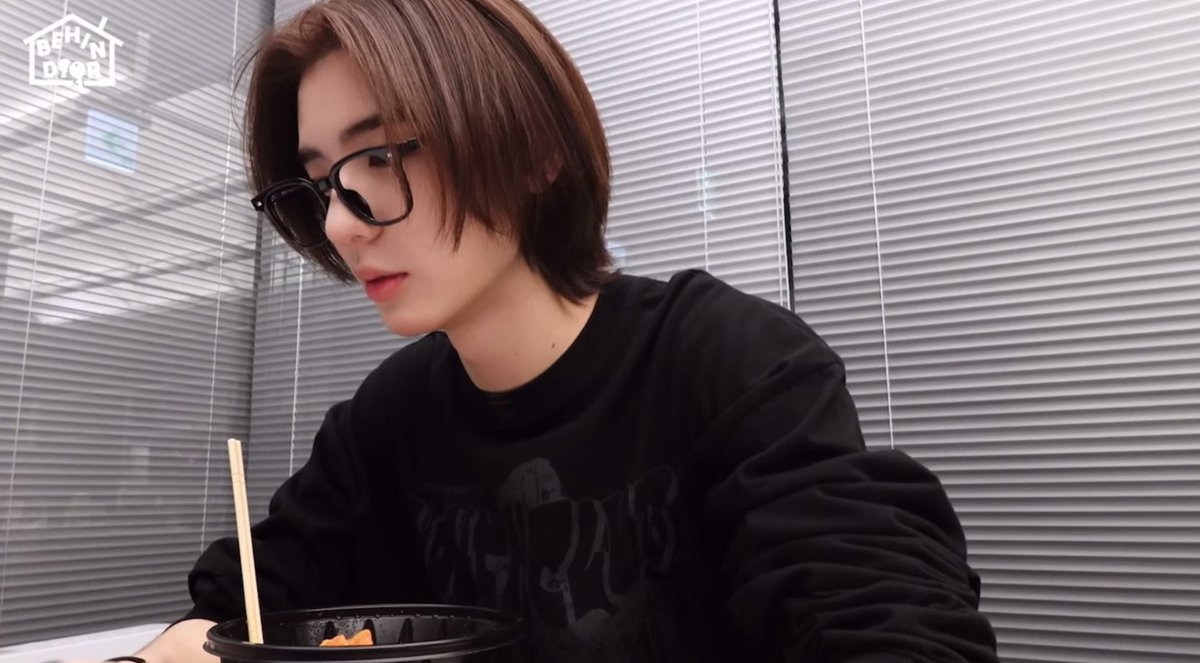 gongfourzzz's tweet photo. campus crush gongfourz 🖤 https://t.co/7ki8O2isB1