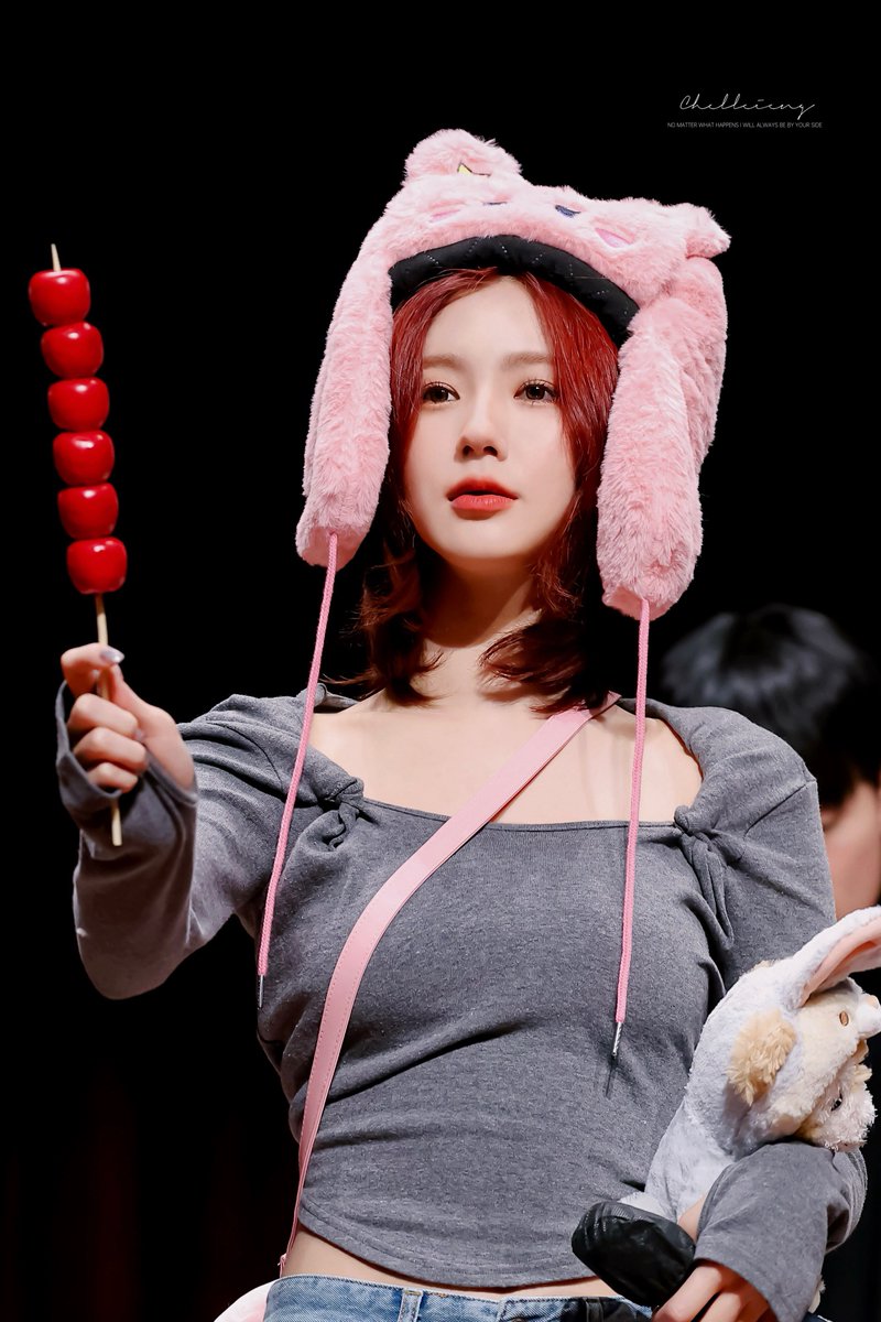 탕후루 좋아하는 면이🍡
💟240204

#GIDLE #여자아이들 #미연 #MIYEON #曺薇娟