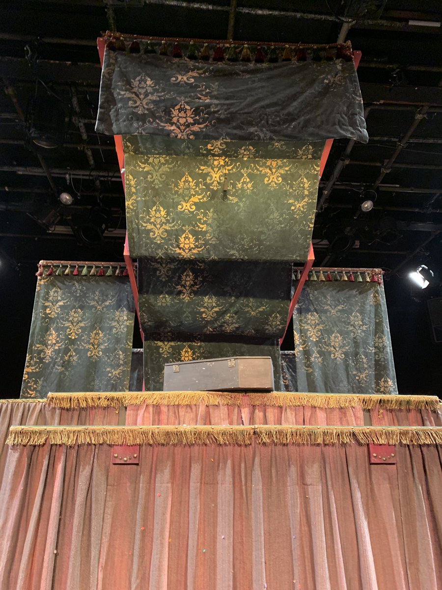 haneGAcaesar3's tweet image. 今日は
BONUS TRACK のライブパフォーマン☆金沢健一（マリオネットセット）
☆工藤夏海 (人形劇) × 浦裕幸 (音)

☆パペットスラム

☆『Kašpárek and Co.』／Divadlo Alfa（チェコ）

☆『Boxed』／Ariel Doron（ドイツ）

を観たよ🐥
#SIPF