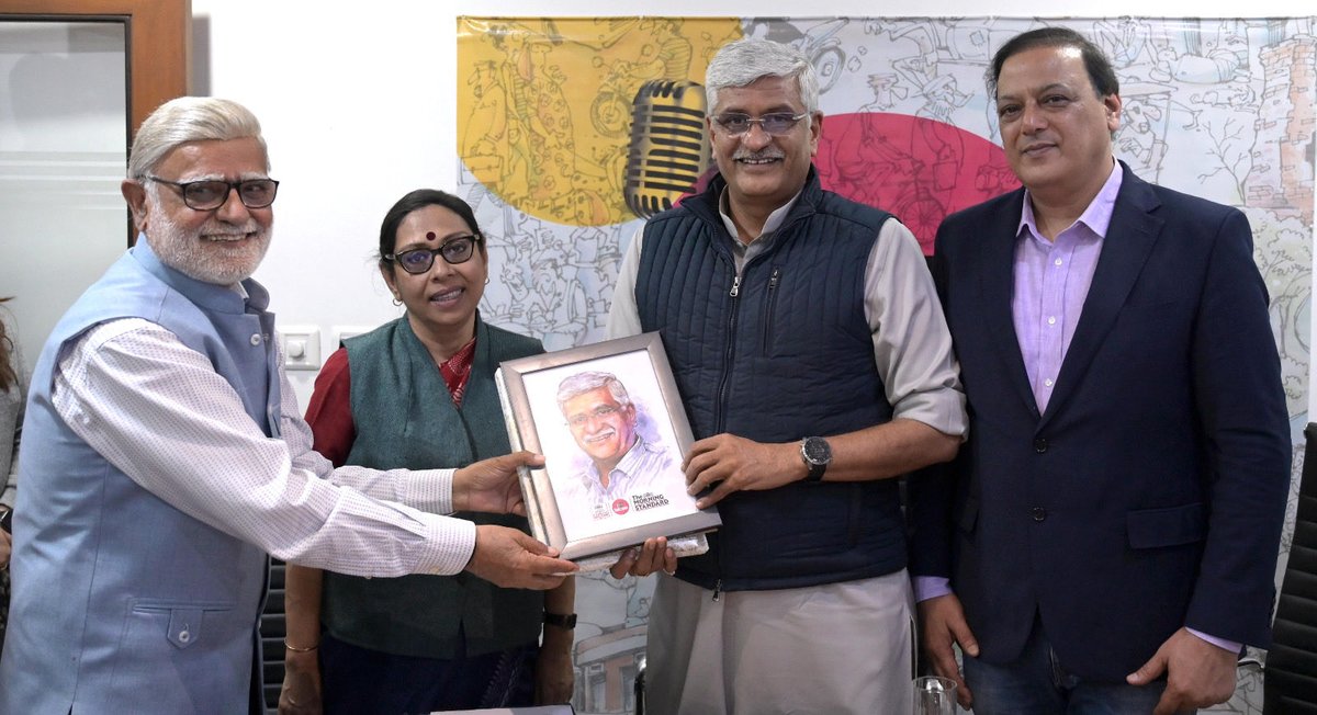 The ⁦@NewIndianXpress⁩ editorial staff had an insightful interaction with Union minister for #JalShakti ⁦@gssjodhpur⁩. He spoke on steps being taken to tackle water issues, including inter-state disputes, future of #IndusWaterTreaty & China’s activities on Brahmaputra