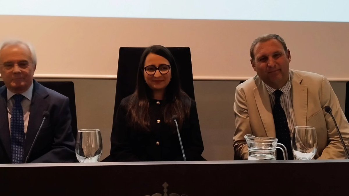 Conferencia excepcional a cargo de D. José María Cabeza, titulada "El Legado Patrimonial de la Exposición Iberoamericana".

D. José María Cabeza ofreció una perspectiva única sobre el legado cultural e histórico que dejó consigo la Exposición Iberoamericana del 29.