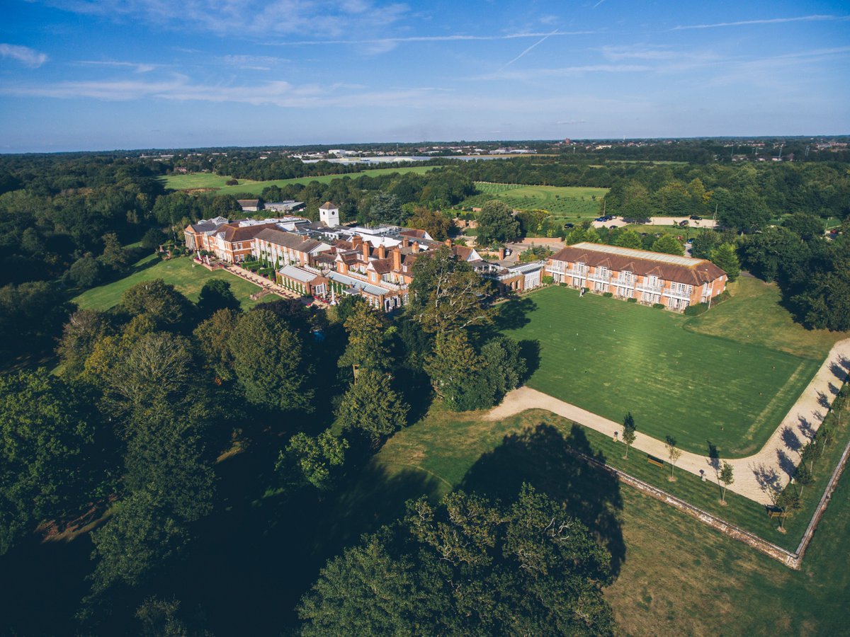 We would like to say a huge thank you to @chewtonglen for making Dorset Wildlife Trust their charity of the year for 2023, and raising £2,755.18 through a variety of special events and collections. 💚 🙌 ~ Jack 📸 Chewton Glen