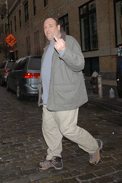 SopranosWorld's tweet image. Going to work on a Friday knowing I’m about to get paid for 8 hours of doing nothing on company time