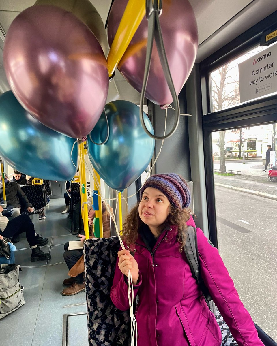 So waren wir heute in der Stadt unterwegs zu einer besonderen Aufnahme! 💜 Um welchen Podcast es geht, können wir euch noch nicht verraten, aber ihr erfahrt es noch früh genug! Happy Weekend!

#poolartists
#producerlife
#happyweekend