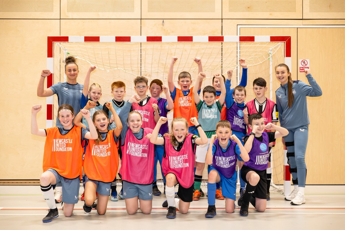 All smiles at our Holiday Course this week as @Beckyferguson05 and @SharnaRioW from @NUFCWomen surprised participants ahead of their @FAWNL Cup Semi-Final⚽️ Our Holiday Courses will be back in the Easter half-term, book now to avoid missing out 👉 bit.ly/49pHd8W