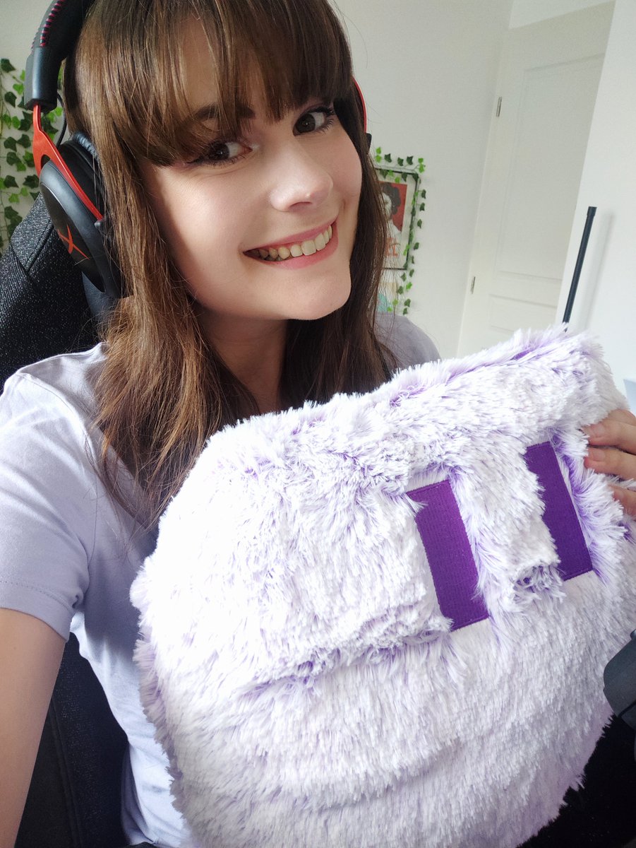 Je découvre #DyingLight2 pour son deuxième anniversaire avec des drops sur la chaîne : twitch.tv/ChatonInGame 🥳

Il est gratuit avec le DLC Bloody Ties jusqu'au 26 février 19h si tu veux le tester toi aussi : wehy.pe/t/15/chatoning…

#ad #sponsorisé <a href="/DyingLightGame/">Dying Light</a>