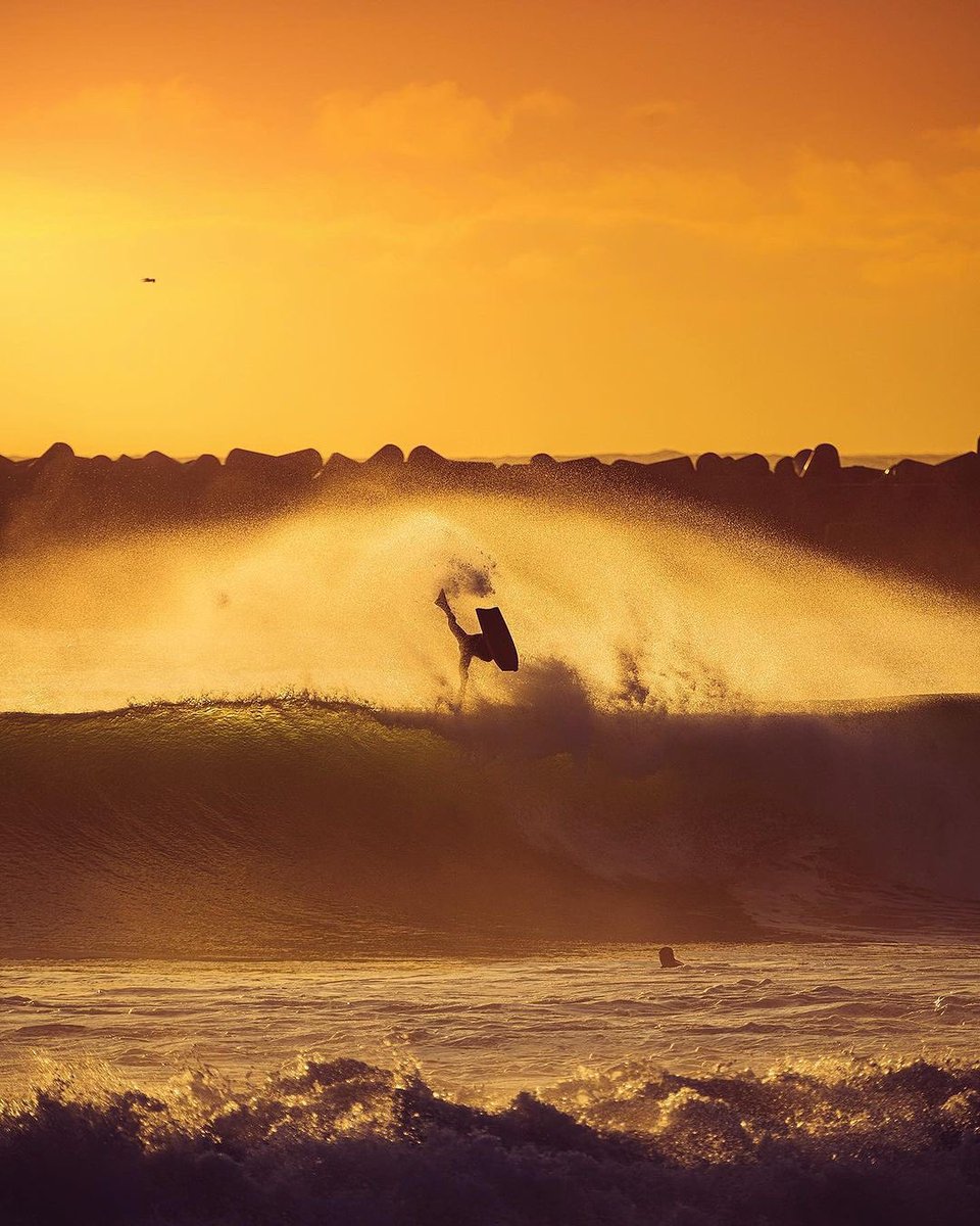 Volando al atardecer 🔥 Antonio Cardoso 📷 Helio Antonio 🇵🇹