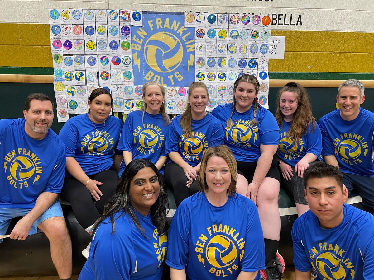 BenFranklinES's tweet photo. Wonderful job by our Benjamin Franklin Bolt Volleyball team last night! Thank you to all the staff who participated and the staff and students who were there to cheer us on! #shinebrightedison https://t.co/kYnVVoTaCy