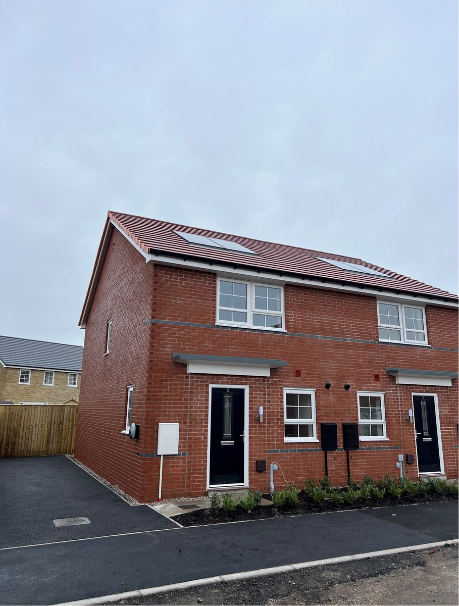 Yesterday we took handover of 4 beautiful homes at Centurion Village in Leyland, on a not so beautiful day for the weather. This scheme now features 109 homes in partnership with @Barrattplc and @IdentityConsult for #SharedOwnership and #AffordableRent. #BuildingGreatness