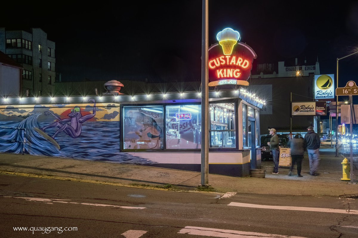 “Custard King, Astoria, Oregon.”

©2024 Gary L. Quay

Camera: Nikon D810
Lens: 24-85mm Nikon

#nikon #onlyinoregon #pacificnorthwest #garyquay #cascadiaexplored #outdoors #oregon #viewfromhere #astoria #night #photography #traveloregon #nightphotography