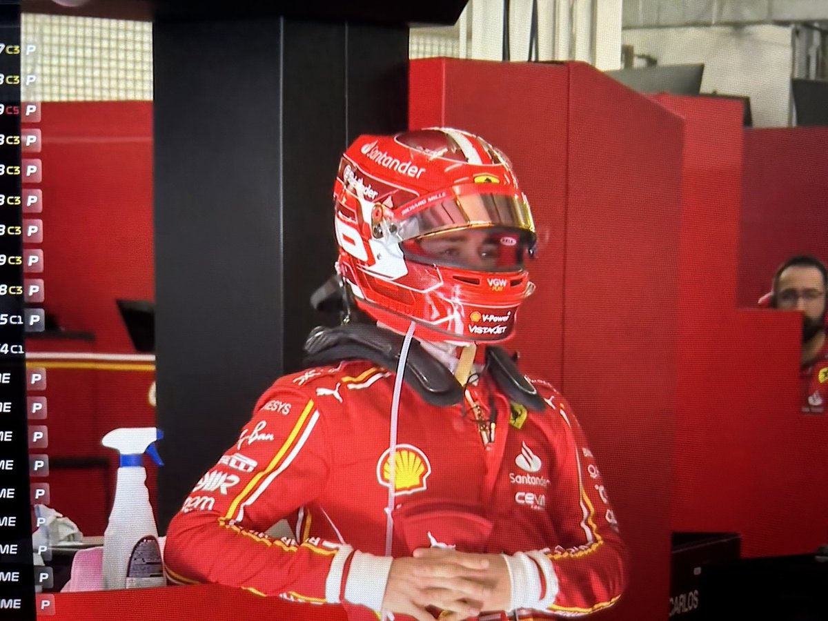 ehisupersic's tweet image. il demone in rosso pronto a cucinare in questo ultimo pomeriggio di test 🔥❤️
#F1Testing #F1Test #Charles16 #Leclerc