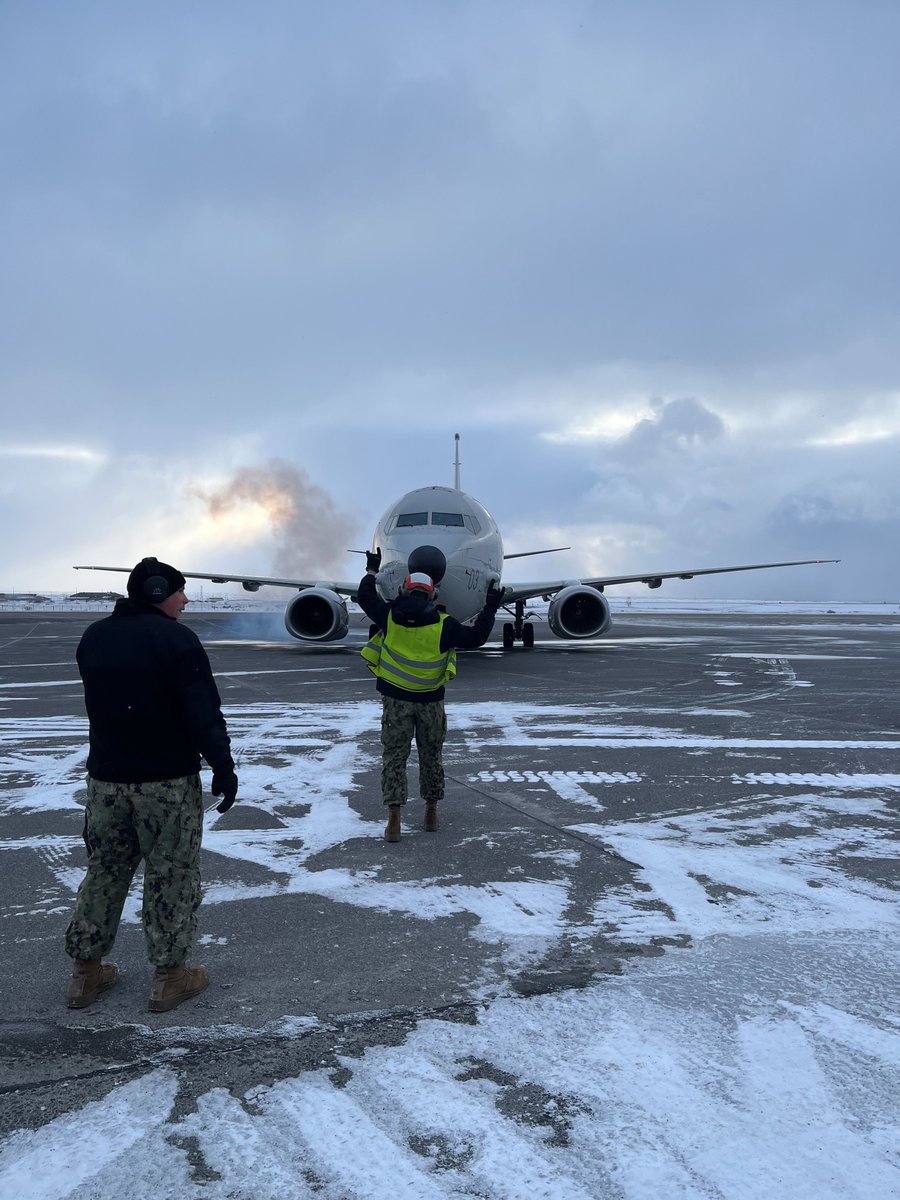 A @RAFLossiemouth based Poseidon P8 Maritime Patrol Aircraft has conducted training with the @USNavy and the Icelandic Coast Guard flying from Keflavik Iceland. 🇬🇧🇮🇸🇺🇸 More on this 👉 ow.ly/mneu50QGLNO