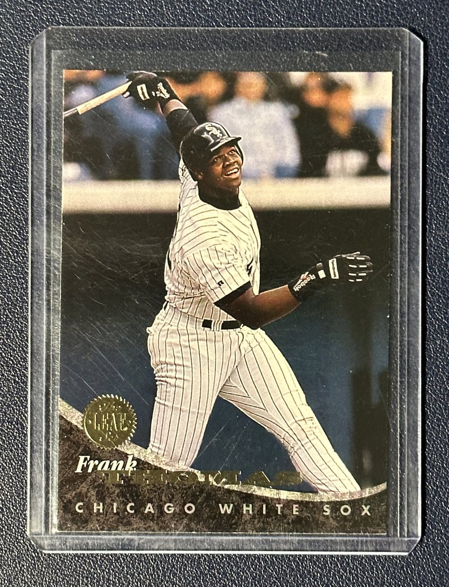 YeahThoseCards's tweet photo. Day 22 & 23
#FrankFebruary plus Freddie Freeman
#PCFebruary #bighurt #frankthomas @whitesox @freddiefreeman5 #freddiefreeman #donrusselite #leaf @topps #toppsgoldlabel #toppschrome #allstargame @mlb #baseball #baseballisback #sportscards #whodoyoucollect #thehobby https://t.co/phTIWgzJ6P