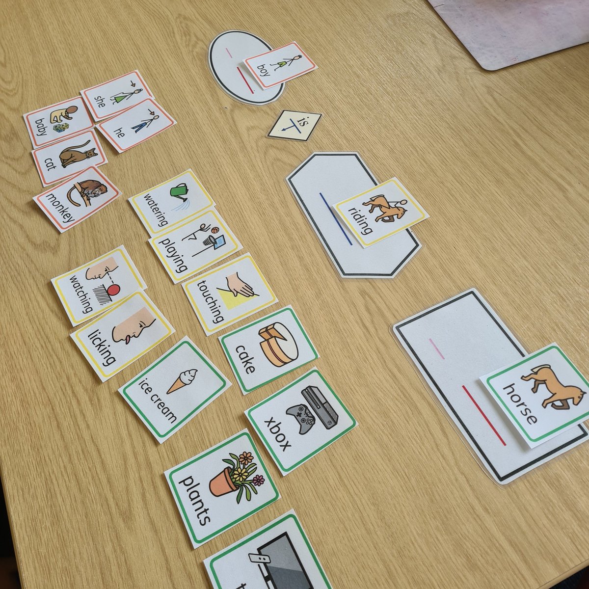 Amy_Guest_SLT's tweet image. Did my first session with a child today using #ShapeCoding. He was able to build brilliant sentences with my prompts and then made a sentence at the end of the session all on his own- dinosaur themed of course! 🦖 #mysltday
