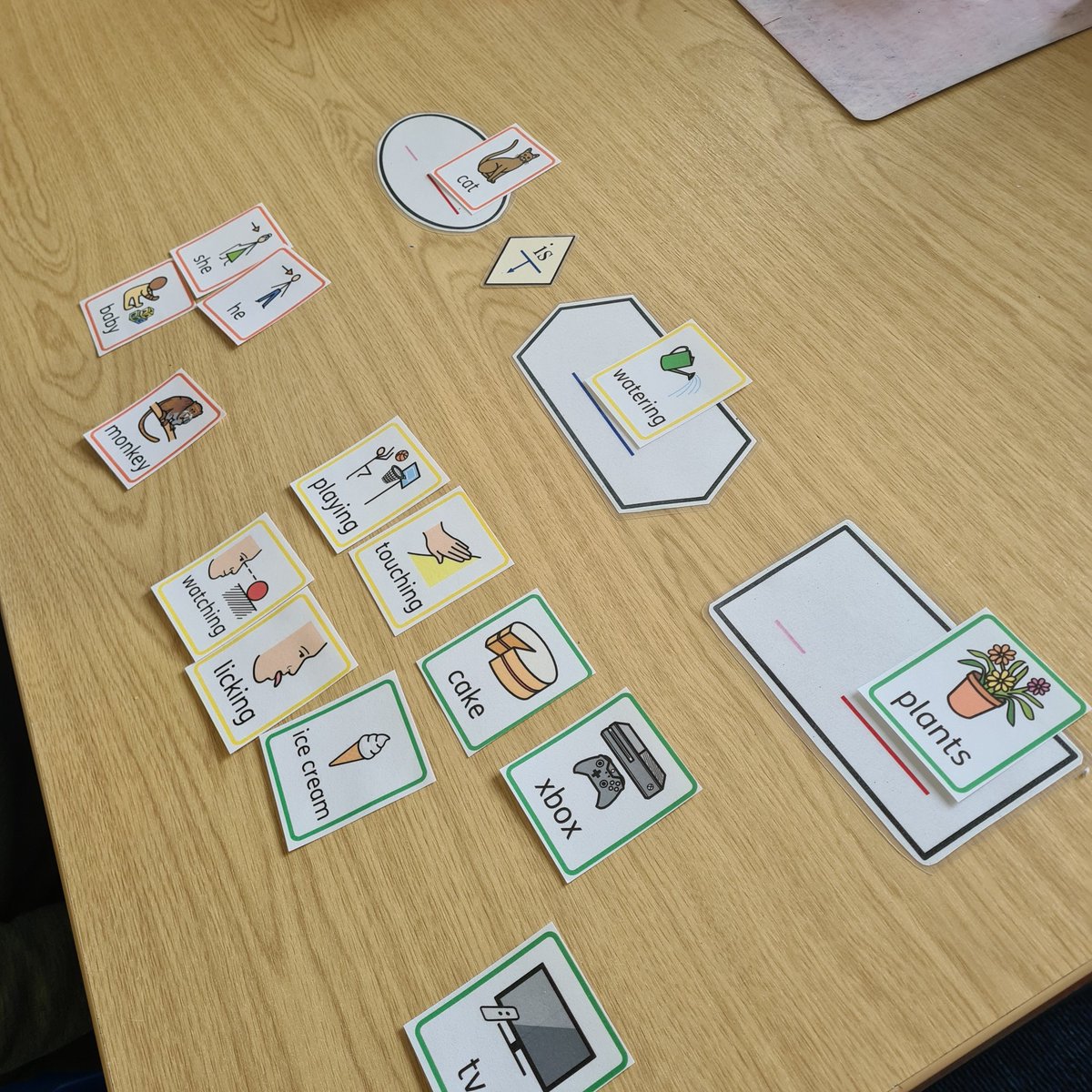 Amy_Guest_SLT's tweet image. Did my first session with a child today using #ShapeCoding. He was able to build brilliant sentences with my prompts and then made a sentence at the end of the session all on his own- dinosaur themed of course! 🦖 #mysltday