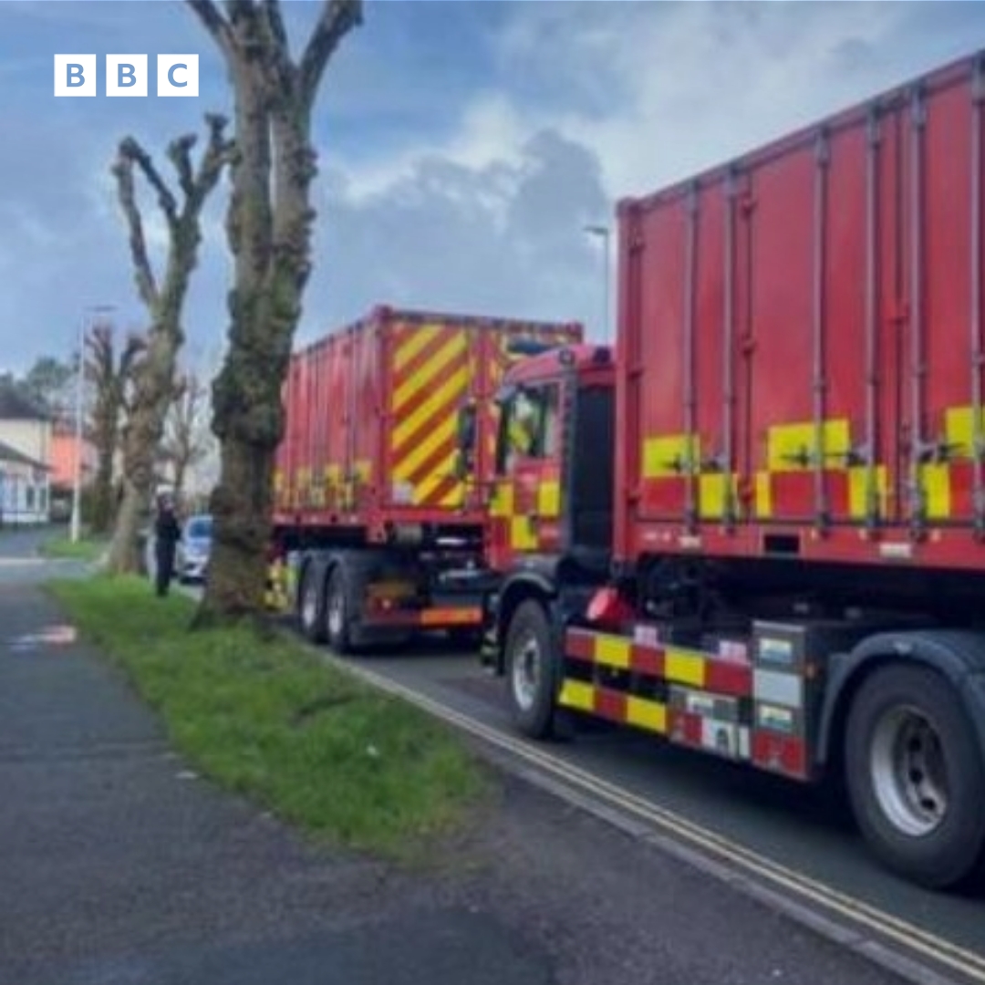 BBCDevon's tweet photo. Military and emergency vehicles around the Keyham area of Plymouth on Friday as preparations continue to move an unexploded World War Two bomb out to sea to be disposed of. Latest details here: https://t.co/gtWTrIUCkl https://t.co/CW8PoHNLPu