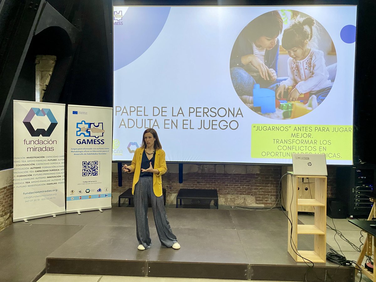 FMiradasTEA's tweet photo. 🔵Ayer tuvo lugar la jornada educativa "Juego, autismo y desarrollo de habilidades sociales en el aula"
👉🏼A esta se inscribieron más de 650 personas que participaron tanto de manera presencial como online
Evento de difusión del proyecto europeo #GAMESS #ErasmusPlus https://t.co/tv0CwrJvM7