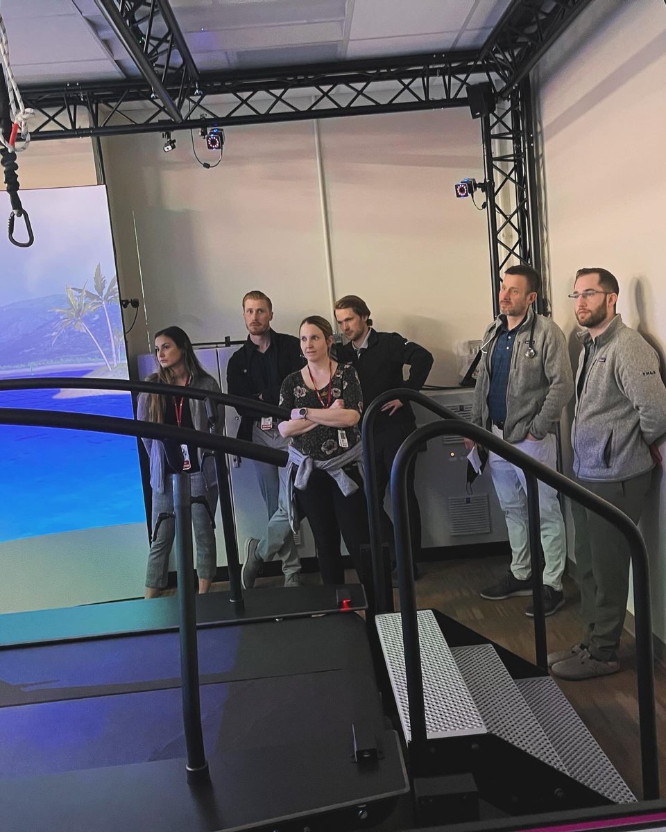 The second half of didactics on Tuesday was dedicated to learning about some of the amazing opportunities for research at Madonna, including virtual reality! Our residents had a blast! #Virtualreality
