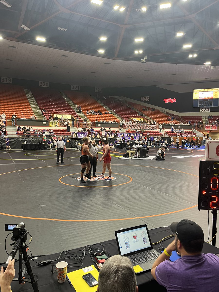 Brodie Boudreaux with a pin in both his first match and his quarterfinal match! He’ll wrestle in the 215# semifinals this afternoon, for a chance to wrestle for a state title! #tpod