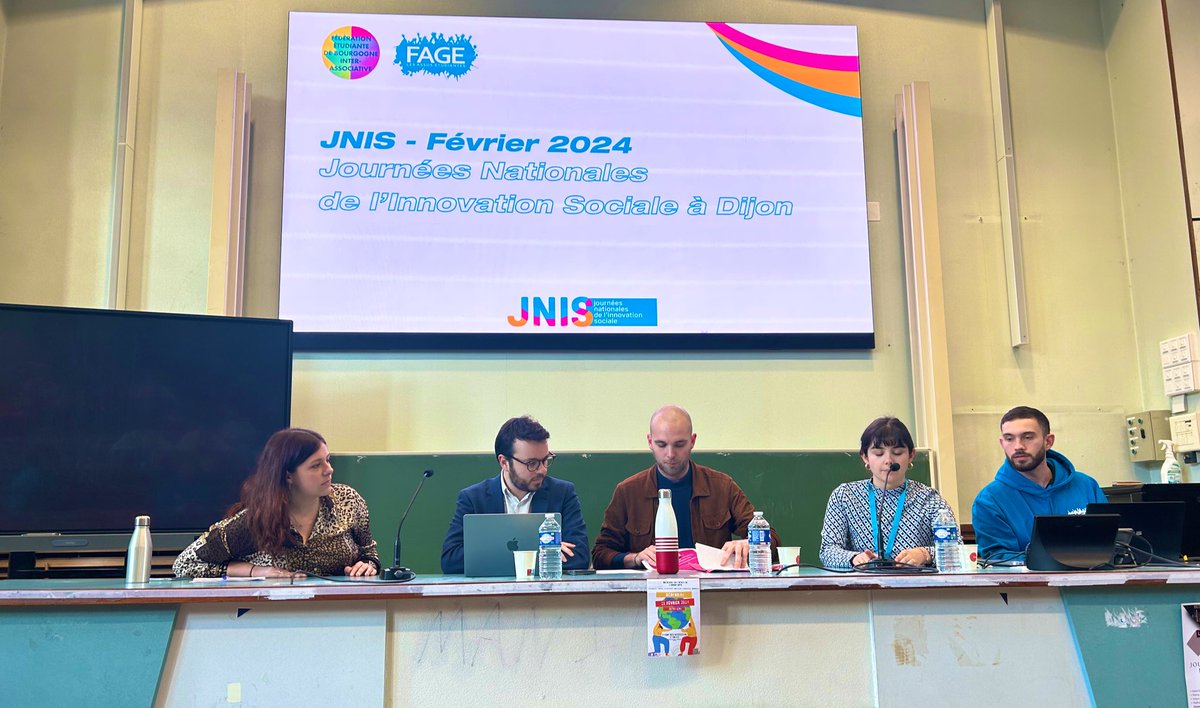 Le réseau des bénévoles, militantEs et VSC de la FAGE est réuni depuis hier aux #JNIS à <a href="/dijon/">Ville de Dijon</a> 🤝

Ces Journées Nationales de l'Innovation Sociale continuent aujourd'hui avec une table ronde sur le droit aux #vacances.