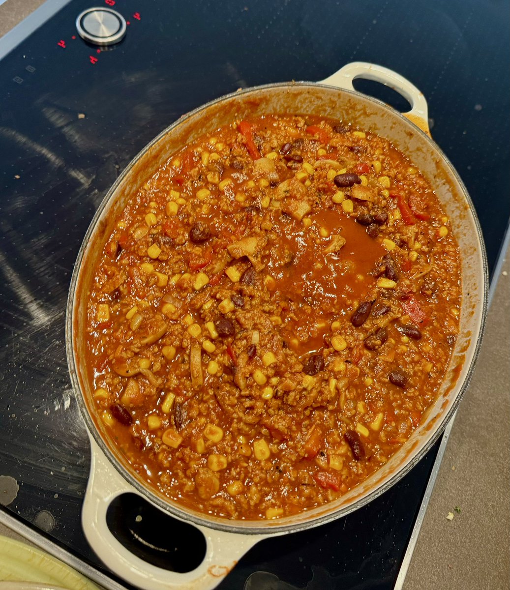 satimedi's tweet image. Heute #spieleabend ab 15 Uhr mit #dominantSpecies und #chilli.

Ich wünsche allen ein schönes Wochenende und lasst euch nicht zanken. 

#TGIF