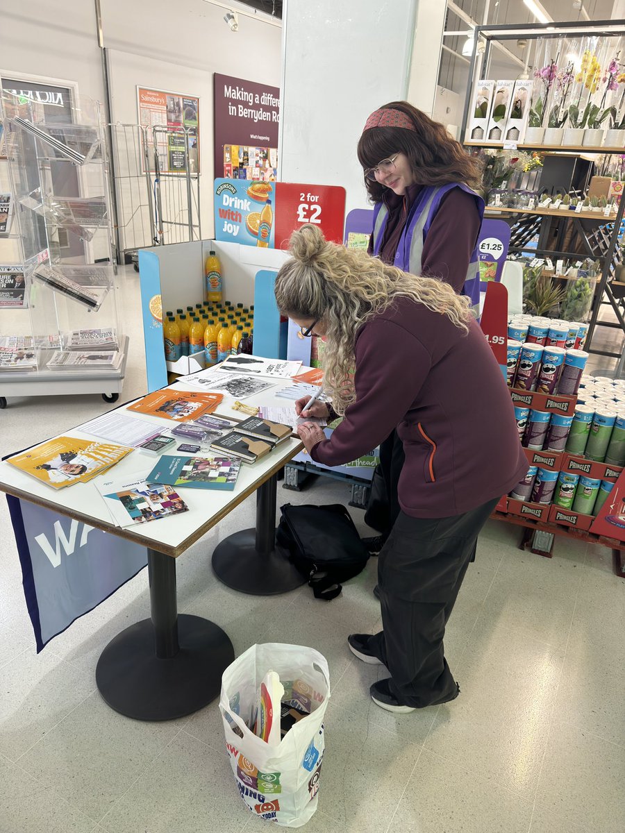 GabrielGR97's tweet photo. #Usdaw #LGBT+ Campaingn along with my reps form Sainsbury’s Berryden Road, Aberdeen. https://t.co/Ft1tLDGLft