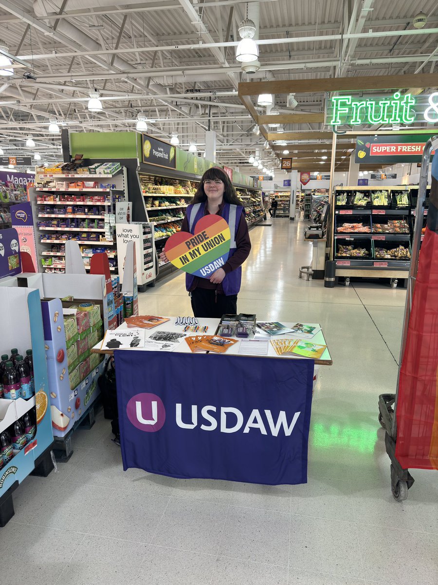 GabrielGR97's tweet photo. #Usdaw #LGBT+ Campaingn along with my reps form Sainsbury’s Berryden Road, Aberdeen. https://t.co/Ft1tLDGLft