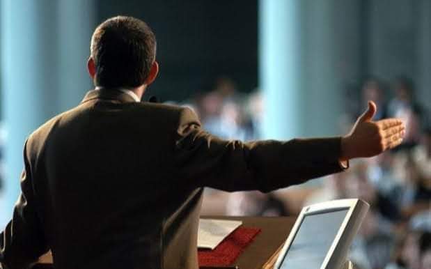 PREDICACIÓN BÍBLICA 
📖 #Jeremías26

✅️ "así dice el Señor" (v. 2a)
✅️ "en el nombre del Señor" (v. 16)
️✅ "no omitas ni una sola palabra"️ (v. 2c)
✅️ "di todas las palabras que yo te ordene" (v. 2b)
✅️ "se conviertan de su mal camino" (v. 3)

¡Falta predicadores así!