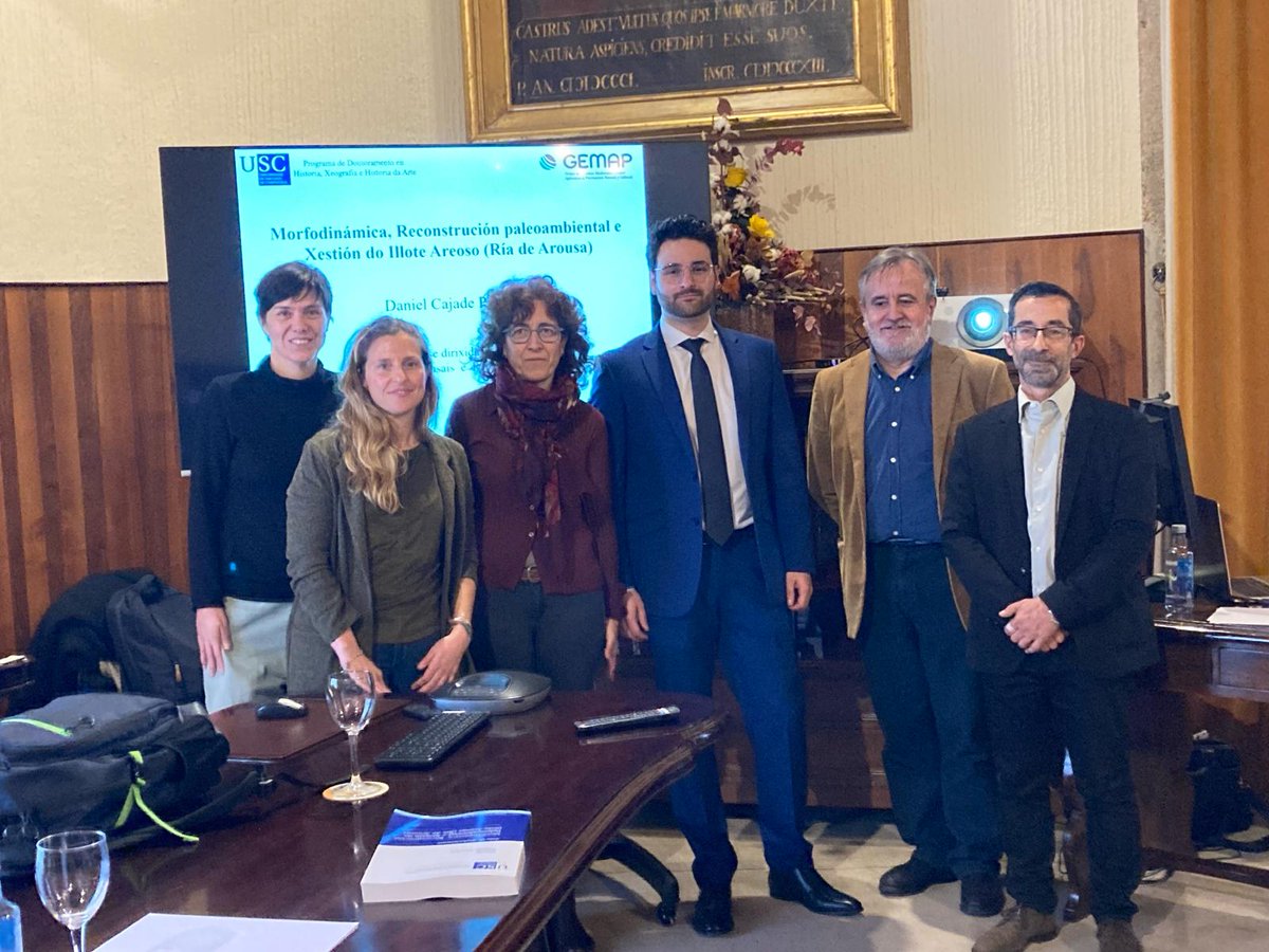 O noso compañeiro Daniel Cajade defendeu hoxe a sua tese e acadou o seu título de doutor.

Noraboa!!