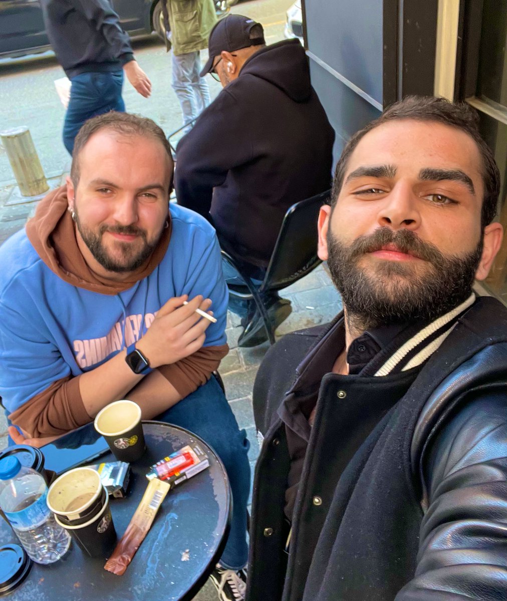 Biraz ara vermiştik. Yeniden esnaf sohbetleri :)