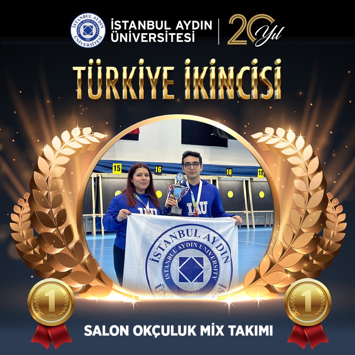 Büyük bir heyecanla geçen Salon Okçuluk Üniversitelerarası Türkiye Şampiyonası'nda, 36 üniversiteden toplamda 203 sporcu arasında gerçekleşen mücadelede zaferi yakaladık! Erkek takımımız gösterdiği üstün performansla Türkiye birincisi olurken Okçuluk Mix Takımımız ise muhteşem…