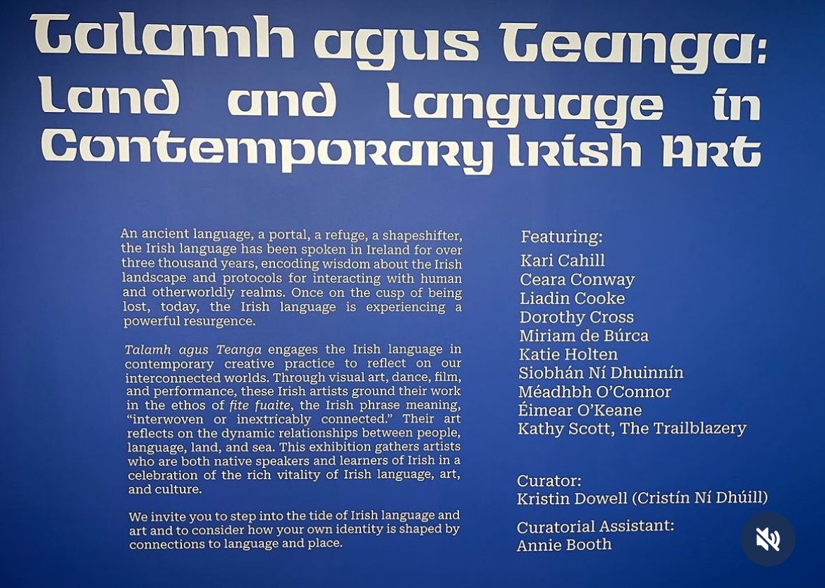 Is mór an onóir dom a bheith páirteach sa taispeántas seo. Nuair a dhéantar scanadh ar na cóid QR, cloisfear mé ag labhairt faoi na píosaí ealaíne! 🎧🖼️☘️

news.fsu.edu/news/arts-huma…