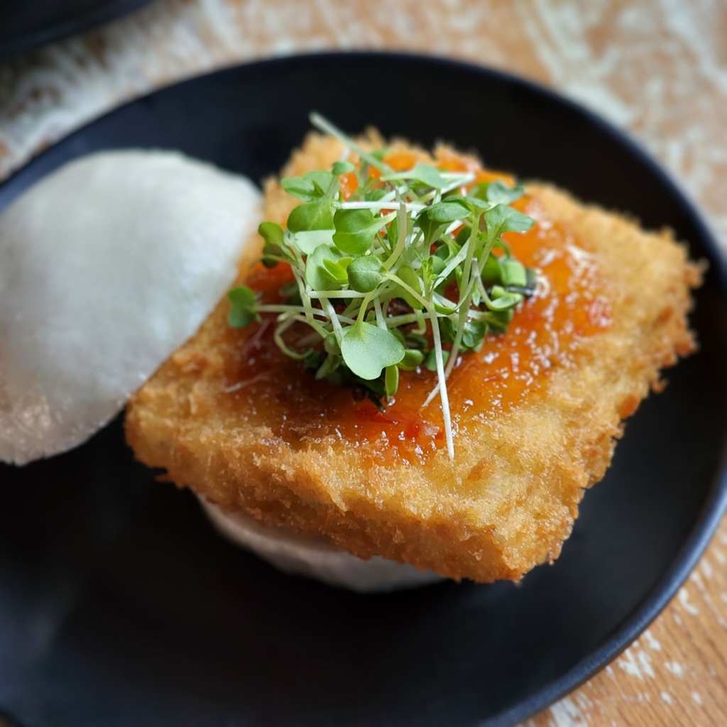 🟥 Sweet chili TOFU BAO
🔻 Menu 
toasttab.com/the-bao
🔴 Reservation
thebaostl.com/reservations 

#thebaostl #survivorbao #claytonmo #yelpstl #downtownclaytonmo #stlouisgram #asianburger #stlbucketlist #stlrestaurants