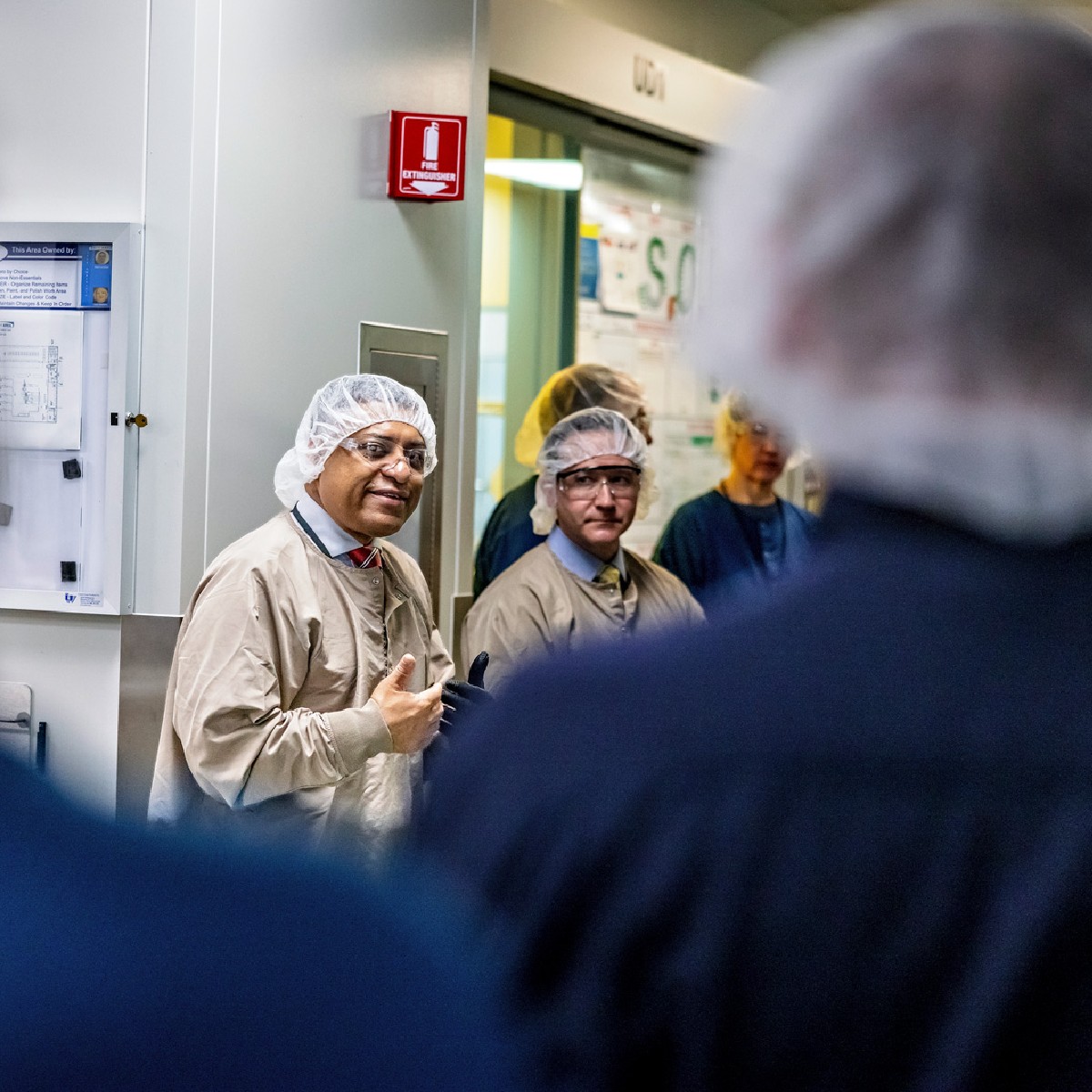 We were honored to host @ONDCP Director @DrGupta46 at our Columbus, Ohio manufacturing site for a visit and dialogue on the US opioid epidemic, and how industry, government, and others can work together to meet the urgent needs of patients and communities. brnw.ch/21wHfQb