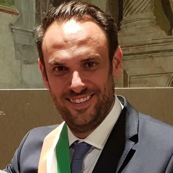 VenetoEst's tweet photo. Comunità energetiche pronte al via in Veneto: incentivi ed opportunità in un convegno @VenetoEst | Marghera, 26 febbraio 2024, ore 14.30
https://t.co/AXULnUoz5m https://t.co/erVgemT7l8