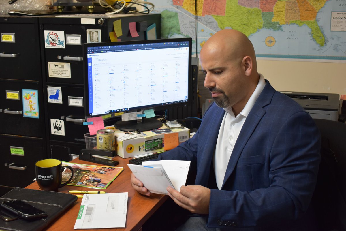 iTopNotchMovers's tweet image. Moving your business has never been easier. Top Notch Movers offers efficient and reliable commercial moving services, allowing you to focus on your core operations while we take care of the logistics. 📦🏢 #EfficientMove #TopNotchMovers